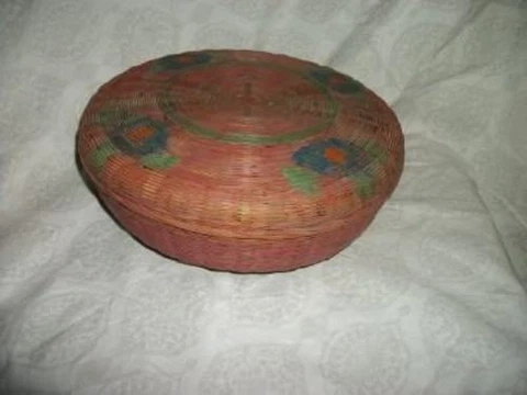 ANTIQUE WICKER SEWING BASKET PINK HP BLUE FLOWERS 1920s SALLY PATCHIN STYLE Cover