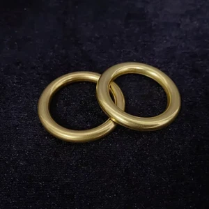 Ellis Ring 2.0 - Der ultimative magische Ring für Illusionen und Mentalismus - Bild 1 von 4