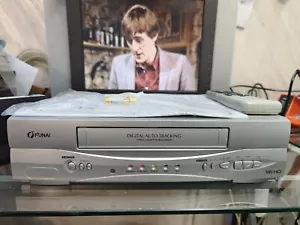 VIDEOREGISTRATORE VHS FUNAI 29A-250 CON ISTRUZIONI E TELECOMANDO ORIGINALE - Foto 1 di 18