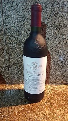 Vega Sicilia Unico reserva especial 2002 tres añadas 1985 1986 y 1990 - Photo 1/3