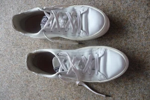Floris van Bommel Sneaker, Gr. 42, weiß, Leder, schöne Details - Bild 1 von 4
