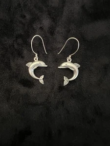 PENDIENTES COLGANTES PLATA ESTERLINA 925 JUGUETONES DELFINES - Imagen 1 de 8