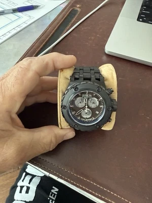 Cronógrafo de combate Invicta Specialty Reserve modelo 34198 Foto 1 de 4