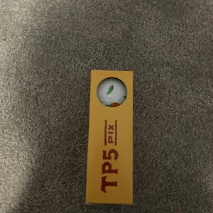 TaylorMade TP5 Pix Peppers Limited Edition Single Sleeve (3 balls) - Picture 1 of 5