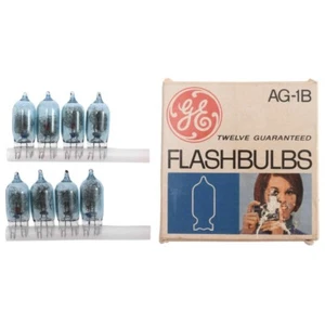 VINTAGE GENERAL ELECTRIC AG-1B SET OF 8 FLASH BULBS / SOLD AS IS NO RETURNABLE - Picture 1 of 2