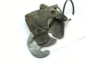 Jaguar XJS 1985 Right Engine bonnet hood lock catch PUM59634 - Picture 1 of 10