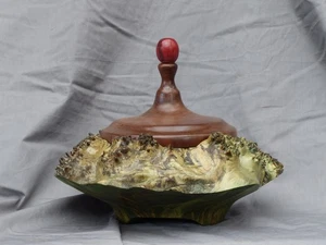 wood bowl,wood working,bowl,bowl turning,wood turning,carved,green,brown,maple,b - Picture 1 of 4