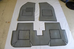 TAPPETO LANCIA PRISMA - LANCIA DELTA SU MISURA COLORE GRIGIO TIPO GOMMA - Foto 1 di 2