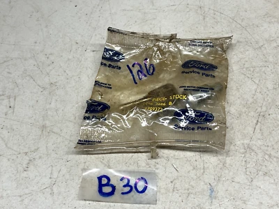 Nuevo de Lote Antiguo Ford Consul 375 Zephyr Zodiac MK2 Guante Compartimento Cerradura Puerta Llaves B30-126 Foto 1 de 4