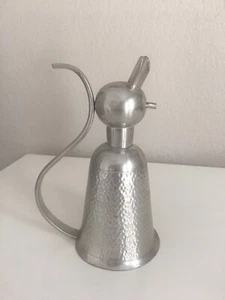 Taza de colección MCM martillada de metal plateado Topsy Turvy Cat copa cáliz vino licores - Imagen 1 de 8