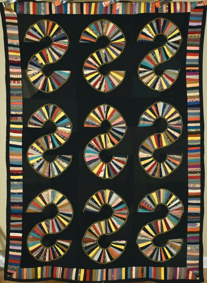 Amazing Folky Wool 1920's Letter "S" Fans Antique Quilt ~Piano Key Border! - Image 1 of 4