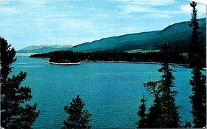 Flathead Lake Montana Postcard - Picture 1 of 2