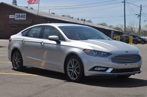 2017 Ford Fusion SE - Picture 1 of 28