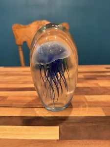 Jellyfish Art Glass Paperweight 6 Inches Weighs 3 Pounds - Picture 1 of 3