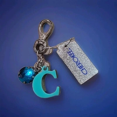 Llavero Cherokee Letra C Verde azulado y azul Nuevo Foto 1 de 4