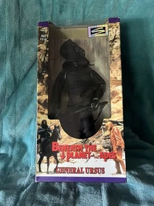 PLANET DER AFFEN GENERAL URSUS 1998 KENNER - Bild 1 von 2
