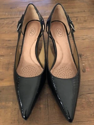 Heels: NEW Circa Joan & David Womens 9.5 M Callalily Slip On Kitten Pumps Black  - Image 1 of 4