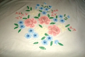 COPRILETTO Vintage Cabina Artigianato Ago Ciuffo Floreale Completo Queen Ruffle Cotone 97 x 110" - Foto 1 di 14