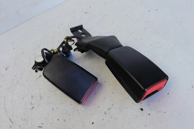 Mercedes Benz C63S AMG W205 2016 doble hebilla de cinturón de seguridad trasero A2058600469 J162 Foto 1 de 2