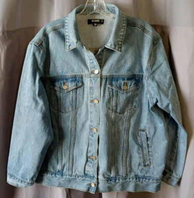 Missguided 牛仔夹克蓝色纽扣浅水洗牛仔女式 8 码 — 第 1/4 张图片