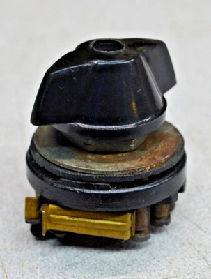 原装 LUCAS 41SA 灯开关 31784 54330576 BSA Norton Matchless AJS — 第 1/3 张图片