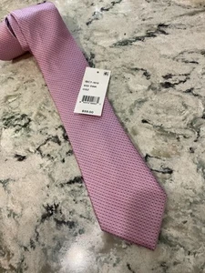 NWT / BLOOMINGDALES 100% SILK MENS TIE PINK $59 - Picture 1 of 5