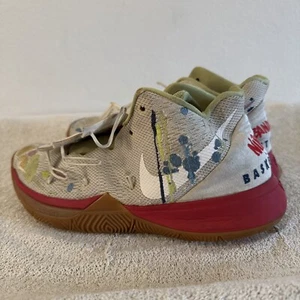 Nike Bandulu x Kyrie 5 Embroidered Splat 9 Sneakers CK5836-100 No Lace Or Insole - Picture 1 of 14