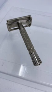Gillette Flare Tip Super Speed Vintage DE Safety Razor - 1966 L2 - Picture 1 of 6