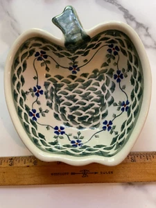 Boleslawiec Andy piatto mela arte ceramica polacca dipinto a mano blu fiore verde - Foto 1 di 6