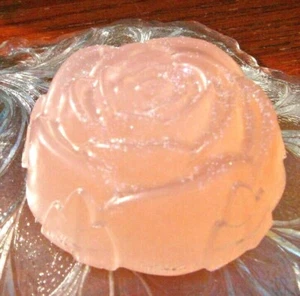 New Handmade Natural Rose The One type Designer Fragrance Glycerin Bar Soap - Picture 1 of 2