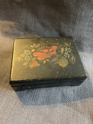 Caja de madera estampada vintage pintada a mano Toleware cola de paloma firmada B L 1952 Foto 1 de 4