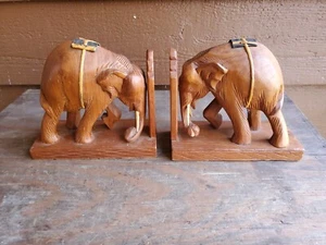 Vintage Hand Carved African Wooden Smiling Elephant Pair Bookend 6.5" By 7" Long - Picture 1 of 11