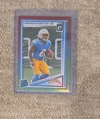 Карта новичка 2025 Donruss Optic предварительный просмотр красно-зеленая Omarion Hampton рейтинг!! - Изображение 1 из 2