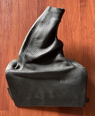 Usado 01-05 Lexus IS300 E-Brake Cubierta Cuero Borde Bota 58943-53020 OEM Original Foto 1 de 4