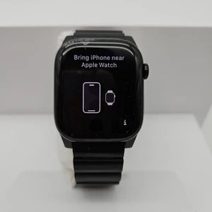 GPS Only Apple Watch Series 10 46MM Aluminum A2999 Stainless Steel Band CRACKED - Photo 1 sur 6
