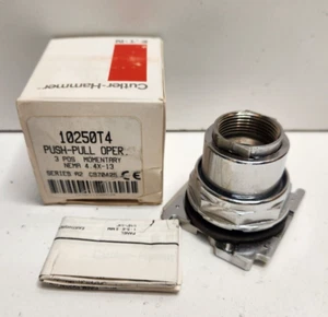 NEW IN BOX! EATON CUTLER-HAMMER 3-POSITION MOMENTARY PUSH-PULL OPPERATOR 10250T4 - Picture 1 of 1