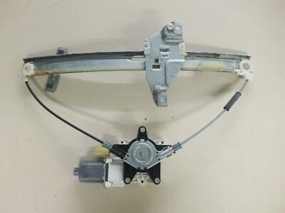 2008 CHEVROLET IMPALA FRONT RH SIDE WINDOW REGULATOR W/ MOTOR USED. 10338554 - Image 1 of 4