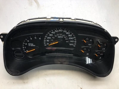 03-05 Silverado Sierra Tahoe Suburban Yukon Avalanche Gauge Cluster OEM 15135668 Foto 1 de 4