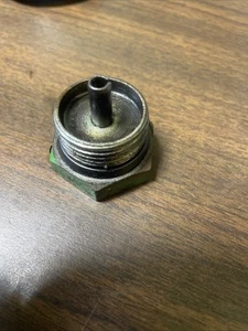 R49465 John Deere Drain Plug - Picture 1 of 2