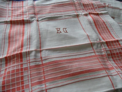 11 SERVIETTES DE TABLE DAMASSEE COTON  INITIALE E.G  ORANGE  ANNEE 50/60 - Photo 1/2