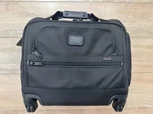 Tumi - Alpha 2 - 4 Wheel Compact Duffle Bag Carry On, new unused, without tags - Picture 1 of 11