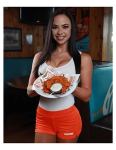 Foto impresa Hooters Girl 8x10 en 8,5 x 11 - HG34732 - Imagen 1 de 1