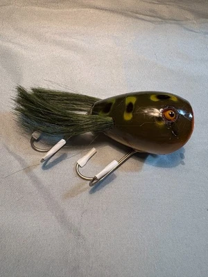De colección Early Wood Creek Chub Superficie Ding Murciélago Ojos de Vidrio, Patrón de Mancha de Rana Foto 1 de 4