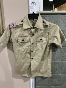 Boy Scout BSA UNIFORM Tan SHIRT Youth Medium Short Sleeve D61 - Picture 1 of 9