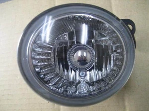 Faro antiniebla izquierdo Nissan Cube 2003 UA-BZ11 [usado] [PA01090506] - Imagen 1 de 2