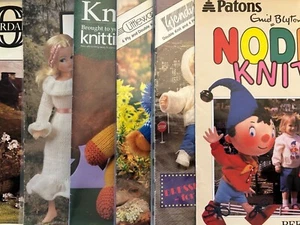 Dolls Clothes / Toys. Knitting Pattern Booklet. Assorted Booklets. Used. Vintage - Picture 1 of 27