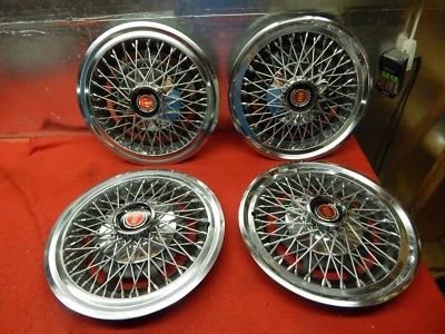 4 cubiertas de rueda de alambre usadas 74 75 Ford Gran Torino Elite 14" #D4OZ-1130-F Foto 1 de 4