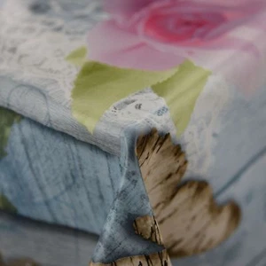 French Love Novelty Design PVC Vinyl Tablecloth Oilcloth 140cm Wide Per Metre - Picture 1 of 1