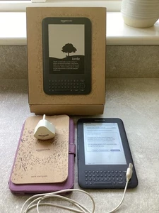 Amazon Kindle D00901 (Keyboard) 3rd Generation E-Book / E-Reader 4GB Spares - Picture 1 of 12