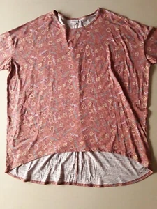 Nuevo con etiquetas Top túnica alta baja para mujer LuLaRoe Irma talla 3XL salmón geométrico - Imagen 1 de 4